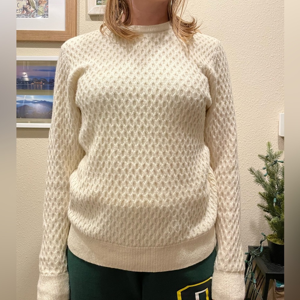 Abercrombie & Fitch Cable Knit Sweater